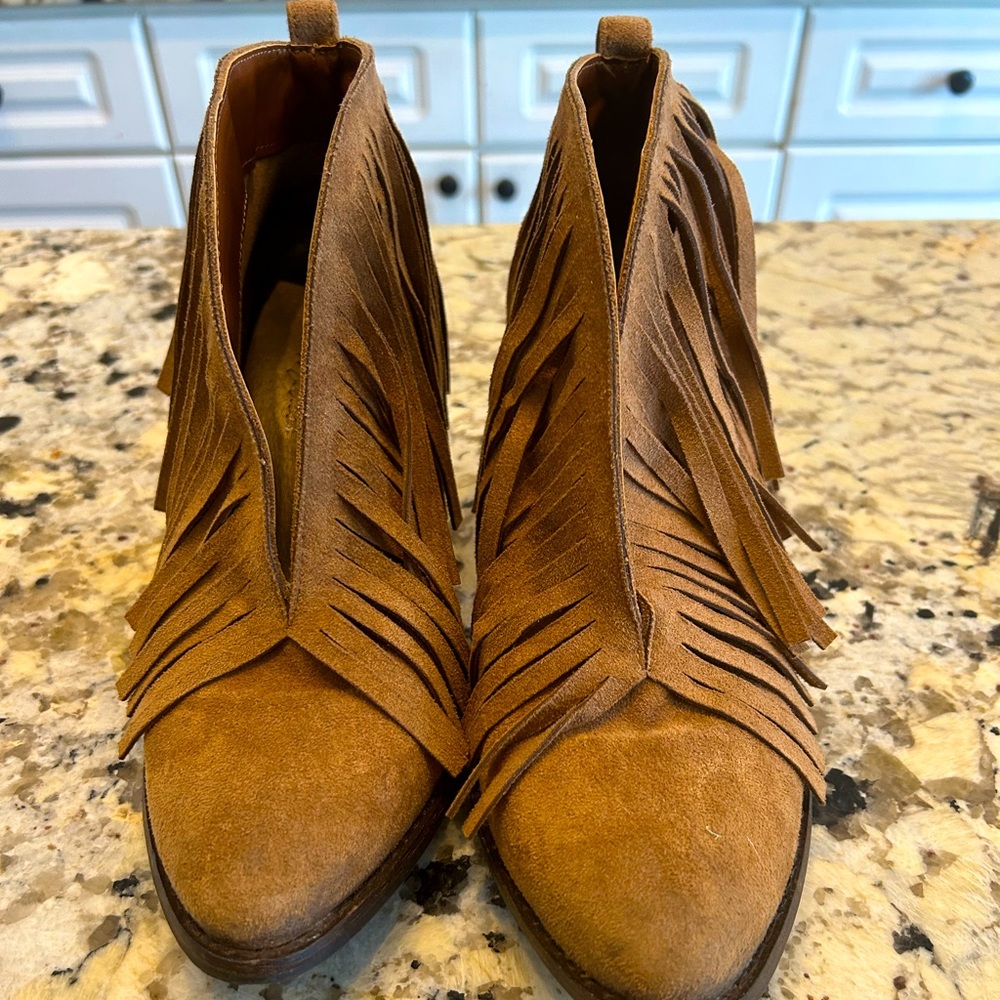 Coconut by Matisse booties, NEW